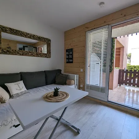 Bord De Mer, Piscine Et Wifi Apartment